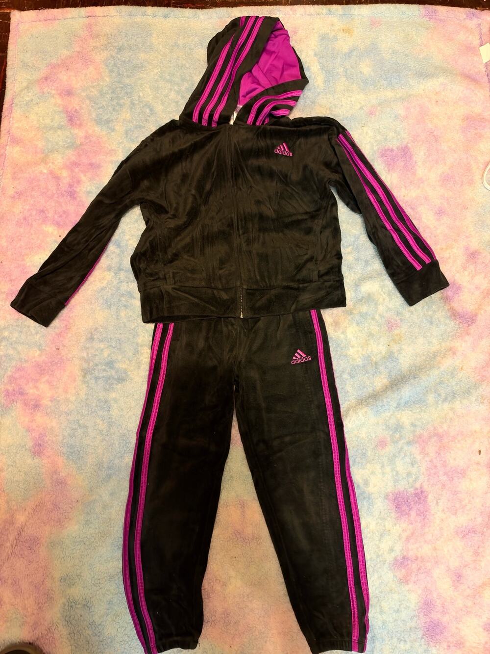 Adidas Girls Black & Magenta Pink Velour 3-Stripes Full Zip Hoodie & Joggers 6